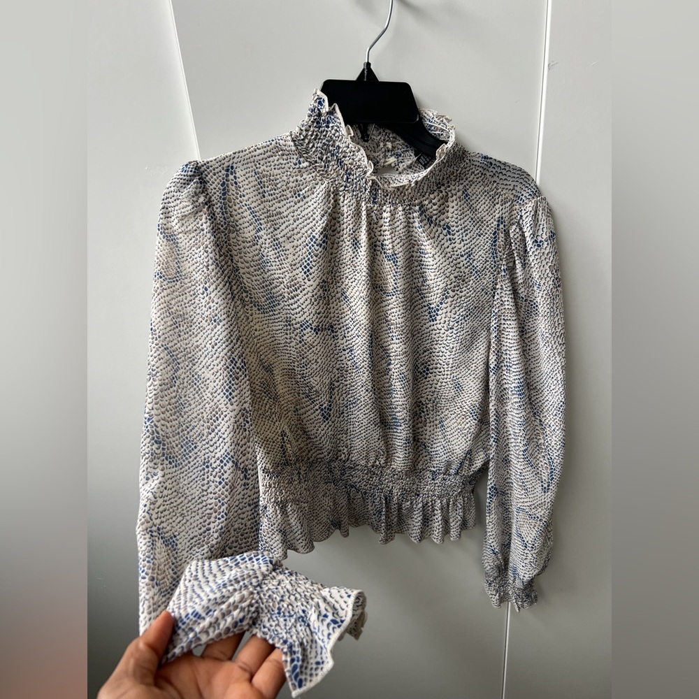 Lucy Paris Ruffled Blue and White Blouse size medium in snake
